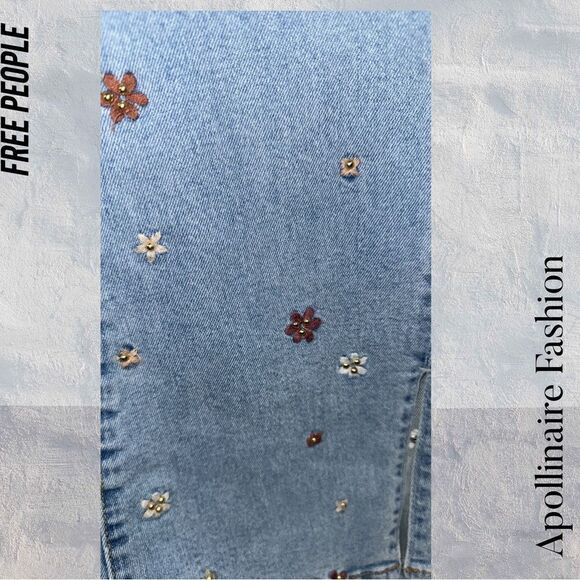 FREE PEOPLE BY DRIFTWOOD FARRAH FLARE TWEEEDLE DUM SLIT JEANS NWT - Picture 9 of 11